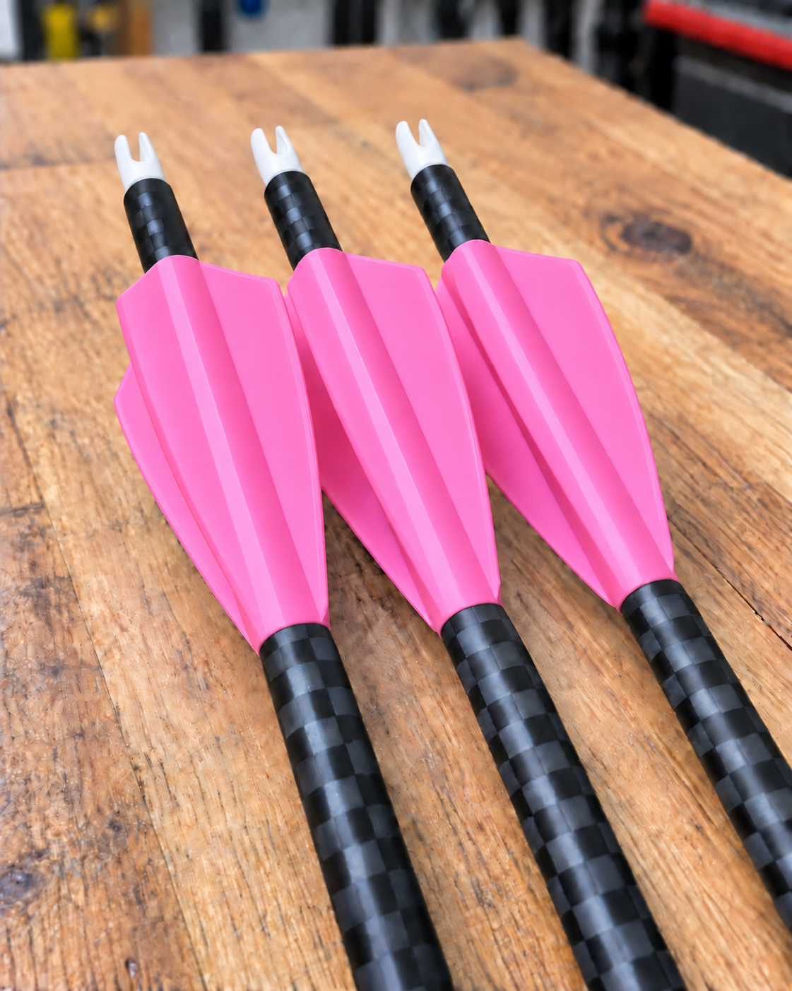 Grizzly Outdoors 23-series 4 fletch vane colour: pink