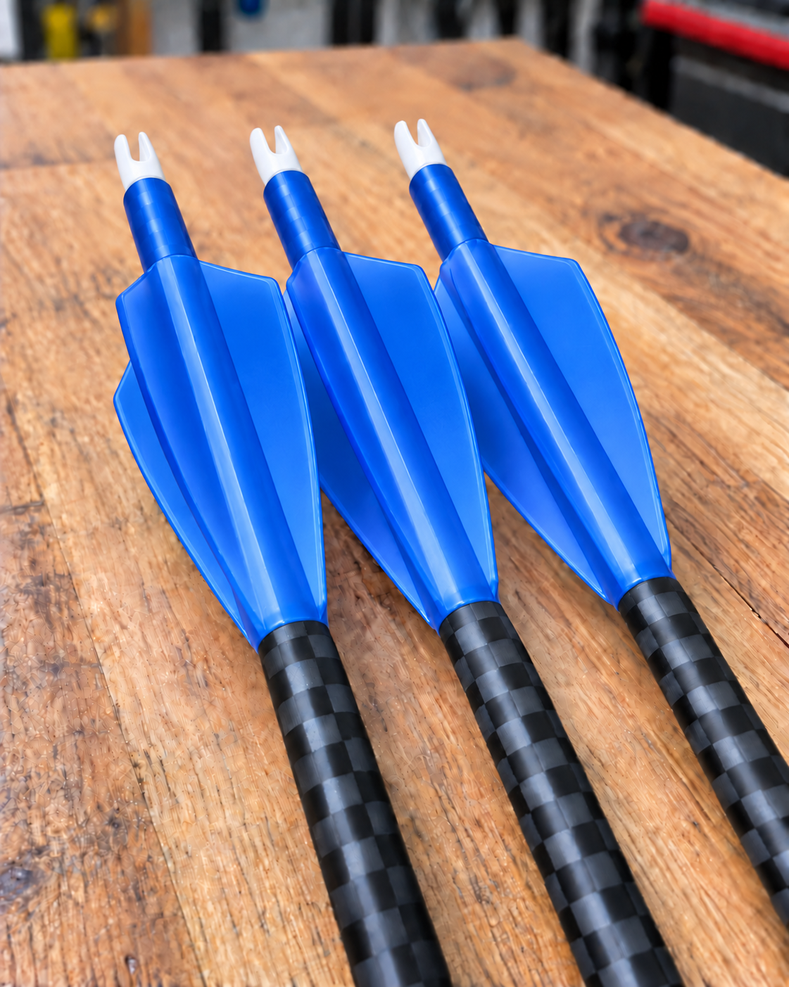Grizzly Outdoors 23-series 4 fletch vane colour: translucent blue