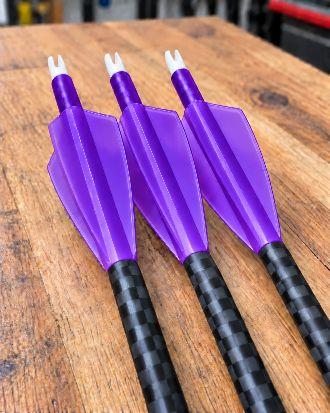 Grizzly Outdoors 23-series 4 fletch vane colour: translucent purple